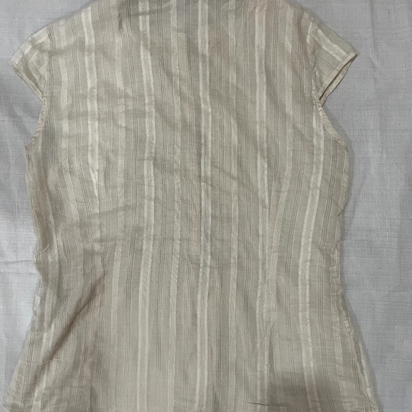 Offwhite Cap sleeve Shirt - Picture 2 of 4